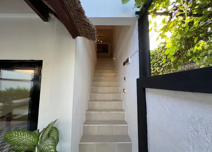 Villa Mawar *